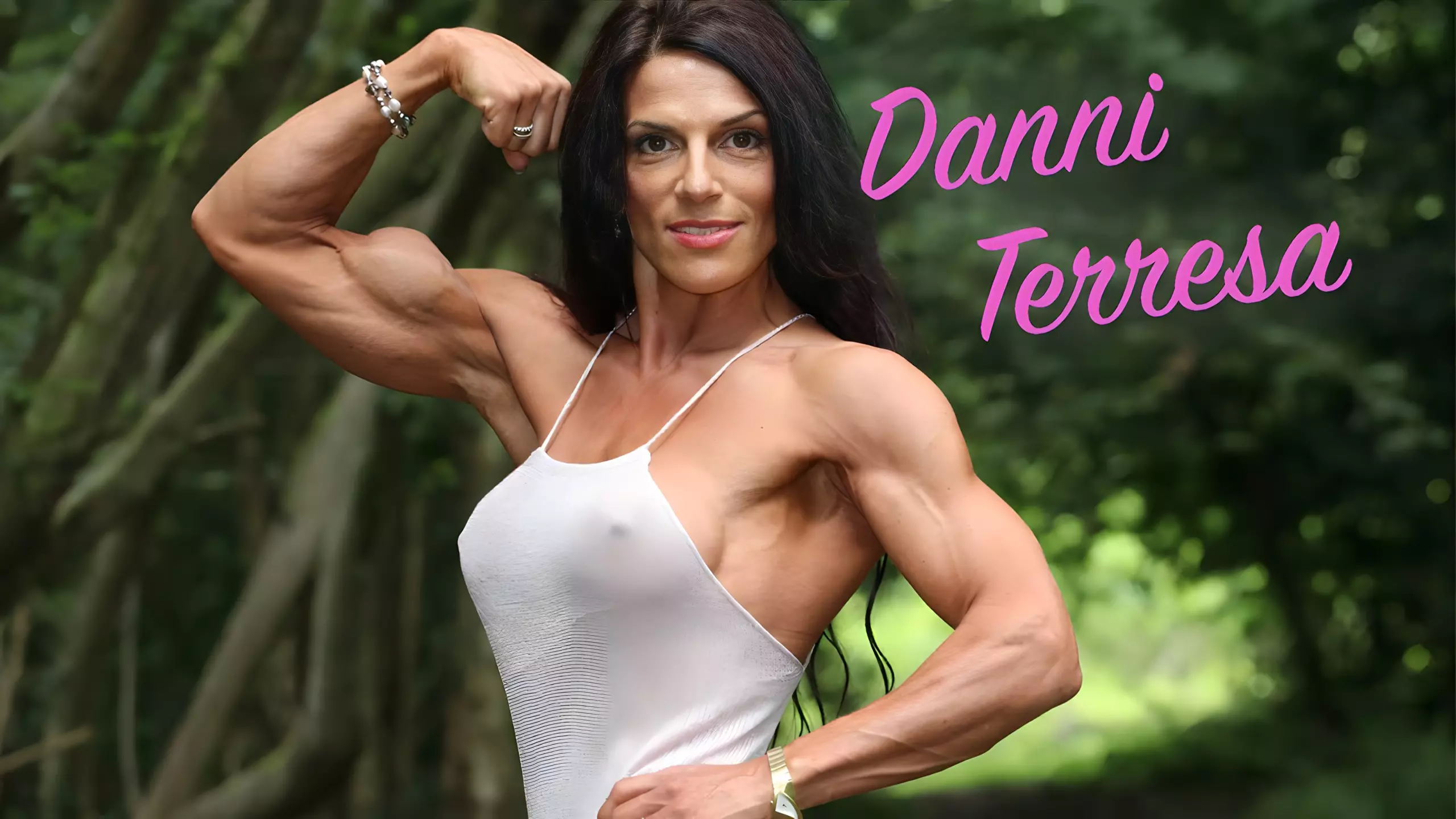 Muscle Girl Insane Bicep Peaks Danni Terresa